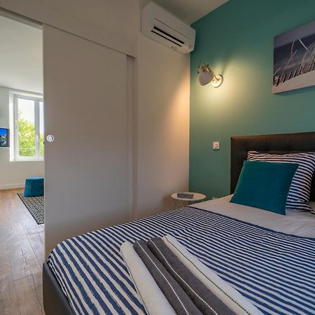 L'Ile De La Breche Apartment Niort Cameră foto