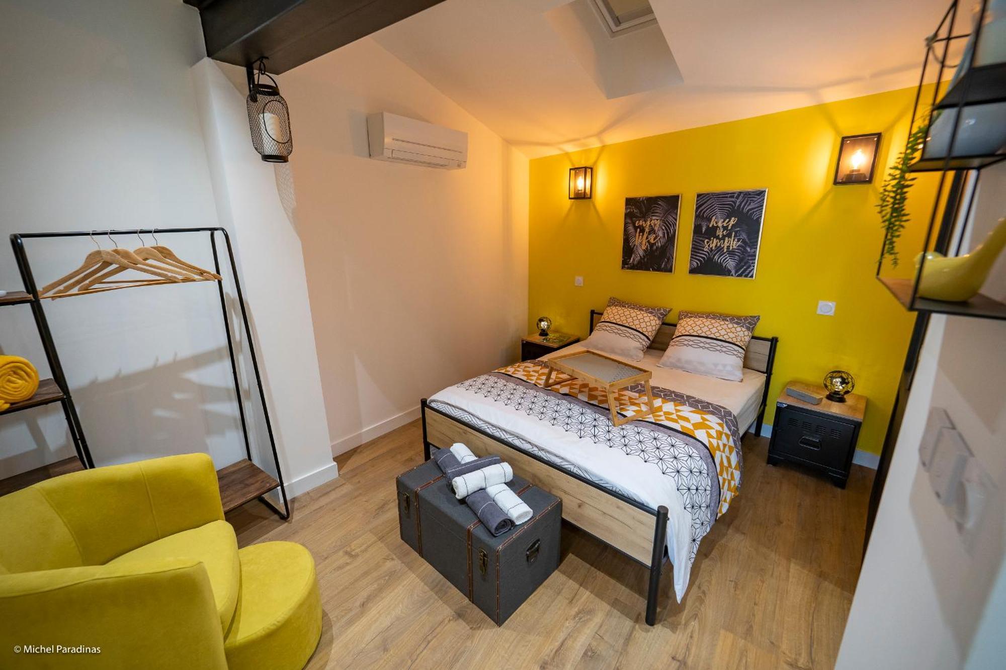 L'Ile De La Breche Apartment Niort Cameră foto